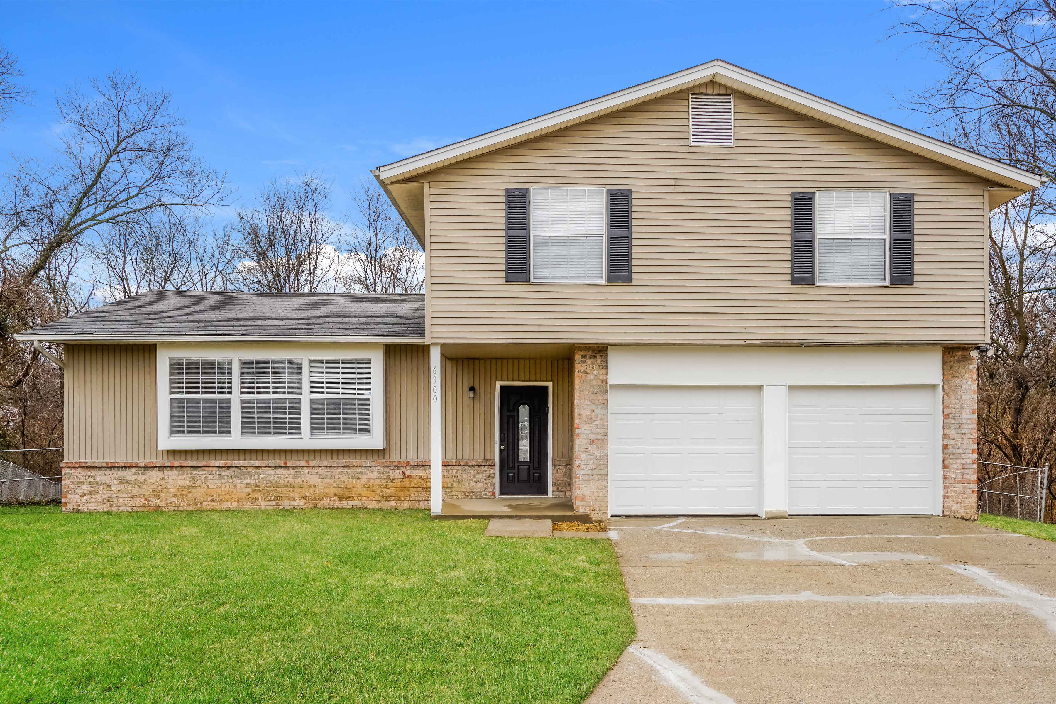 6300 Ocho Rios Ct Louisville, KY 40228
